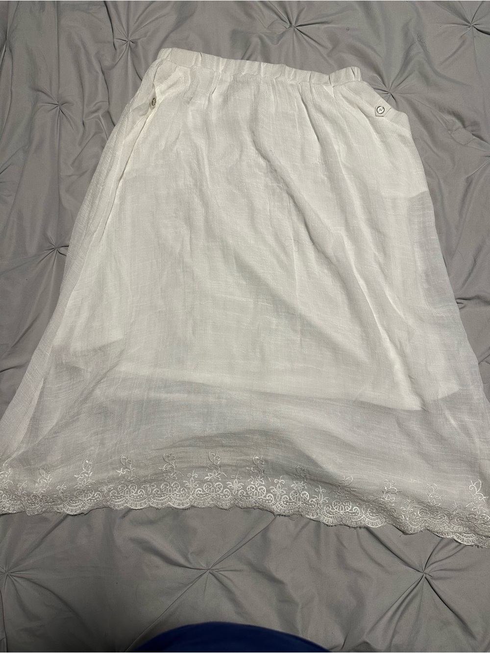 Women’s White Midi Skirt with Lace Hem